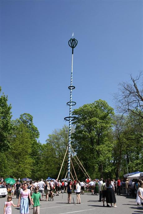 2012-05-01 Maibaum 2